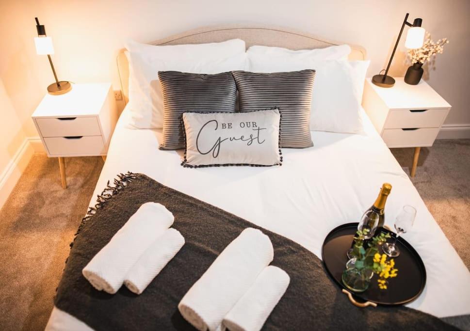 Urban Bliss Apartment บอร์นมัธ ภายนอก รูปภาพ