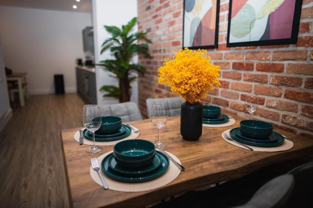Urban Bliss Apartment บอร์นมัธ ภายนอก รูปภาพ
