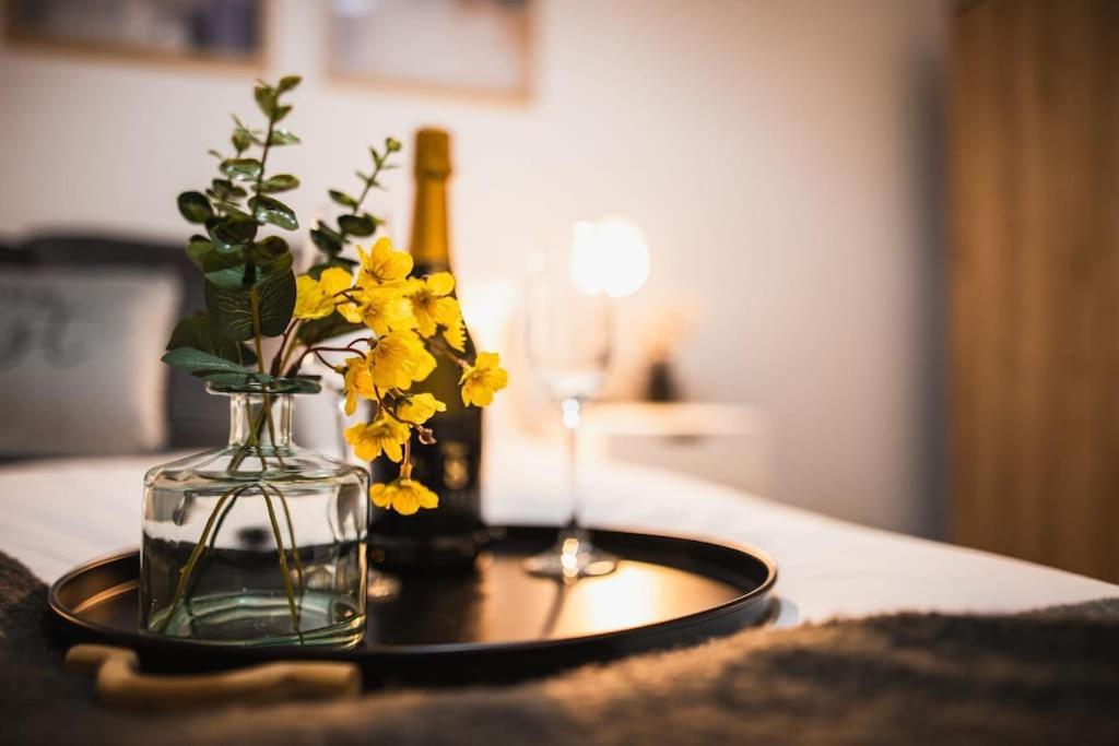 Urban Bliss Apartment บอร์นมัธ ภายนอก รูปภาพ