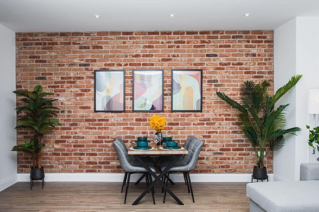 Urban Bliss Apartment บอร์นมัธ ภายนอก รูปภาพ